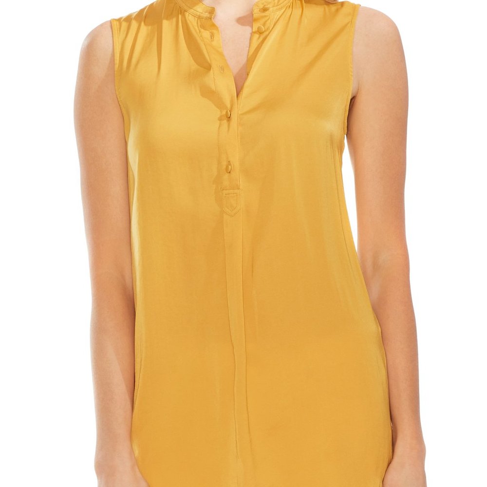 Women's Vince Camuto Sleeveless Rumple Henley